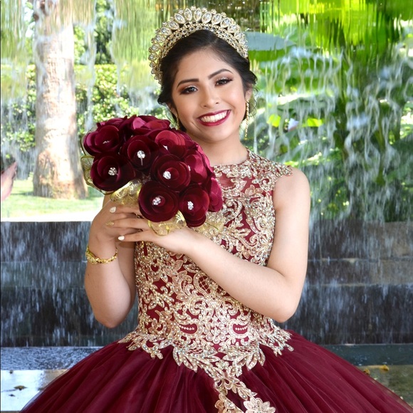 Big quinceañera dress.Used for photo shoot & party - Picture 3 of 6